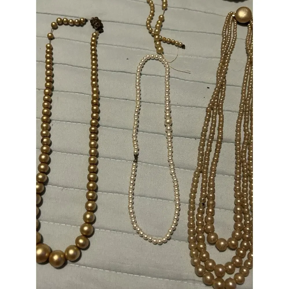 Vintage Faux Pearl Jewelry Lot Pieces Earrings Necklaces Bracelets Earrings - Picture 8 of 12